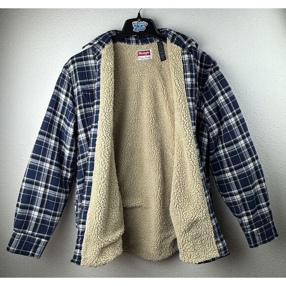 Wrangler Mens Medium Blue Plaid Flannel Shirt Jacket Shacket Button Up Shirt - Picture 4 of 6